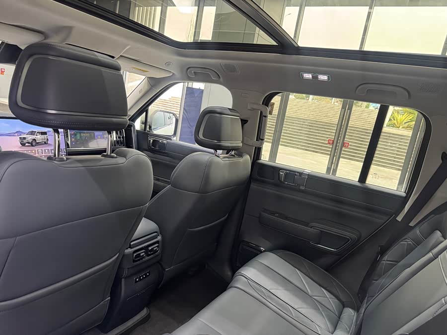 FangChengBao Leopard 5 2025 car image #12