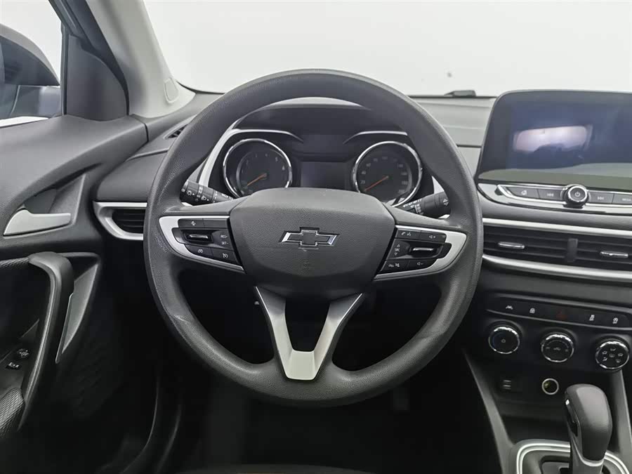 Chevrolet Tracker 2019 car image #12