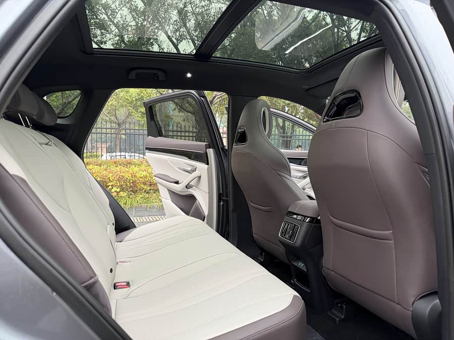 BYD Song Plus New Energy 2025 #12 BYD Song Plus New Energy 2025 car image #12