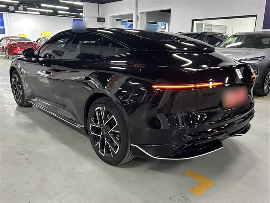 Avatr 06 2025 #12 Avatr 06 2025 car image #12