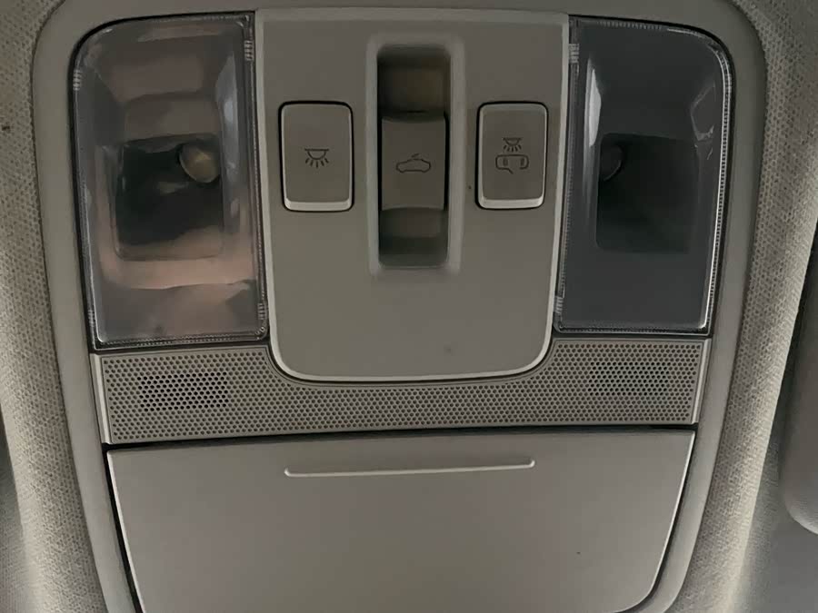 Kia K3 2022 car image #12