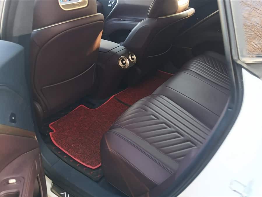 Avatr 11 2024 #12 Avatr 11 2024 car image #12