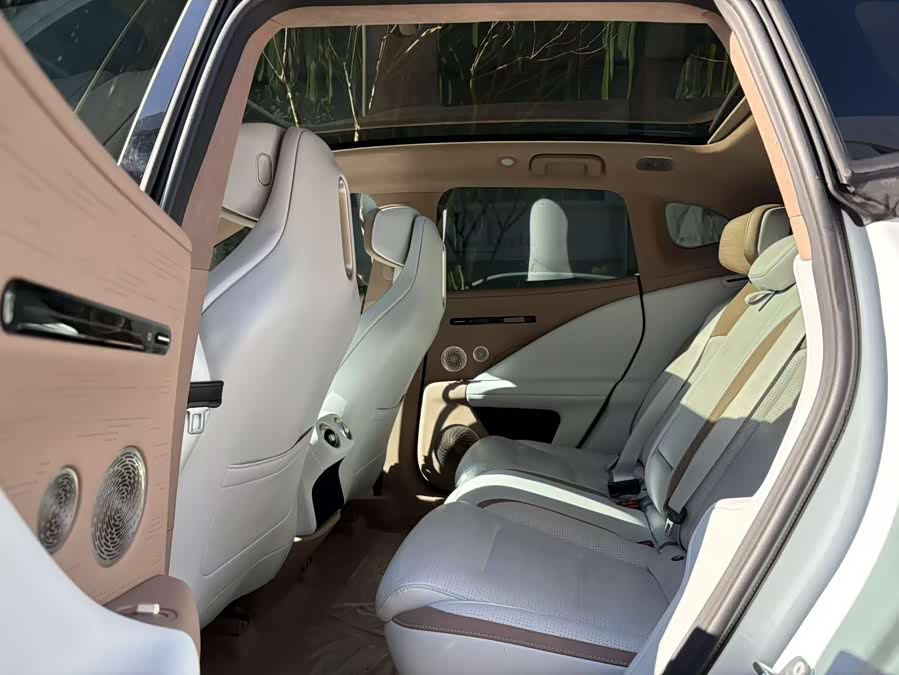 Avatr 07 2025 #12 Avatr 07 2025 car image #12