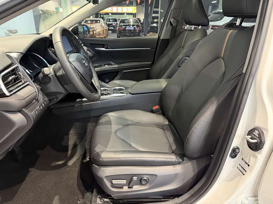 Toyota Camry 2022 #12 Toyota Camry 2022 car image #12