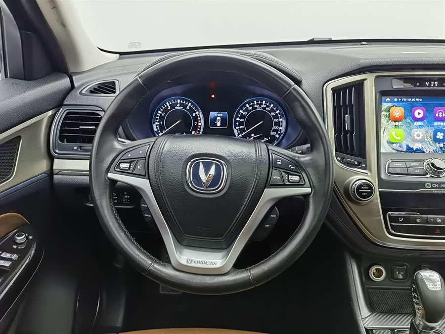 Changan CS95 2018 car image #12