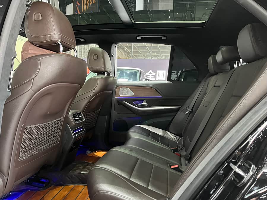 Mercedes-Benz GLE Class 2020 car image #12