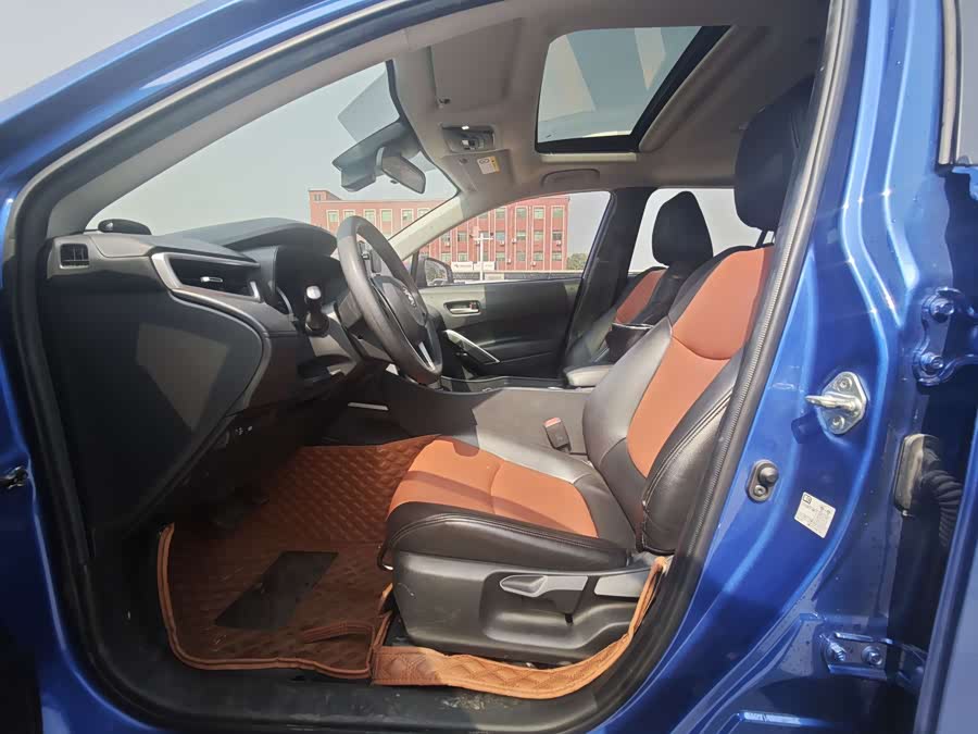 Toyota Corolla Cross 2022 immagine di auto #12