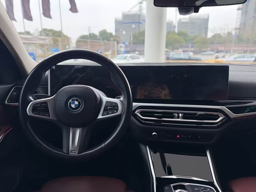 BMW i3 2023 car image #12