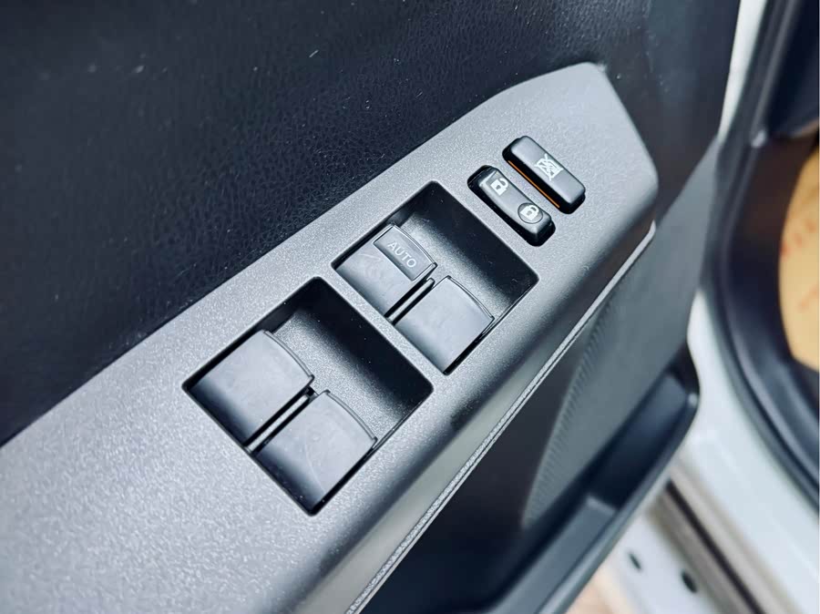 丰田 RAV4荣放 2017 汽车图片 #12