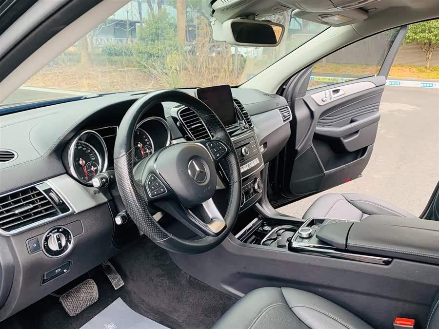 Mercedes-Benz GLE Coupe 2019 #12 Mercedes-Benz GLE Coupe 2019 car image #12