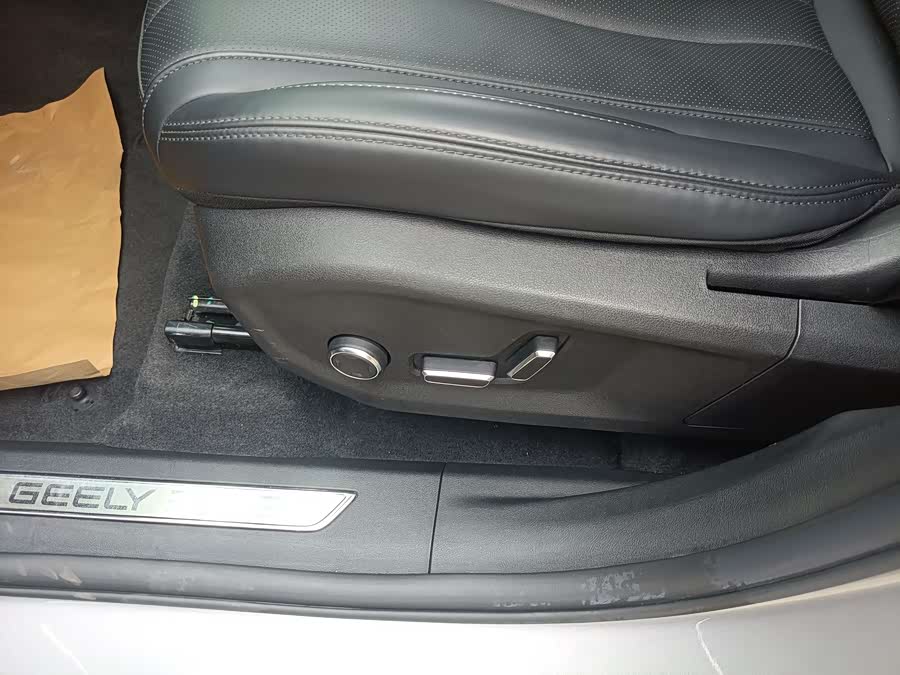 GEELY Monjaro 2023 car image #12