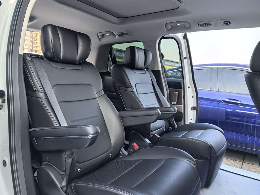 GAC Trumpchi E8 2024 car image #12