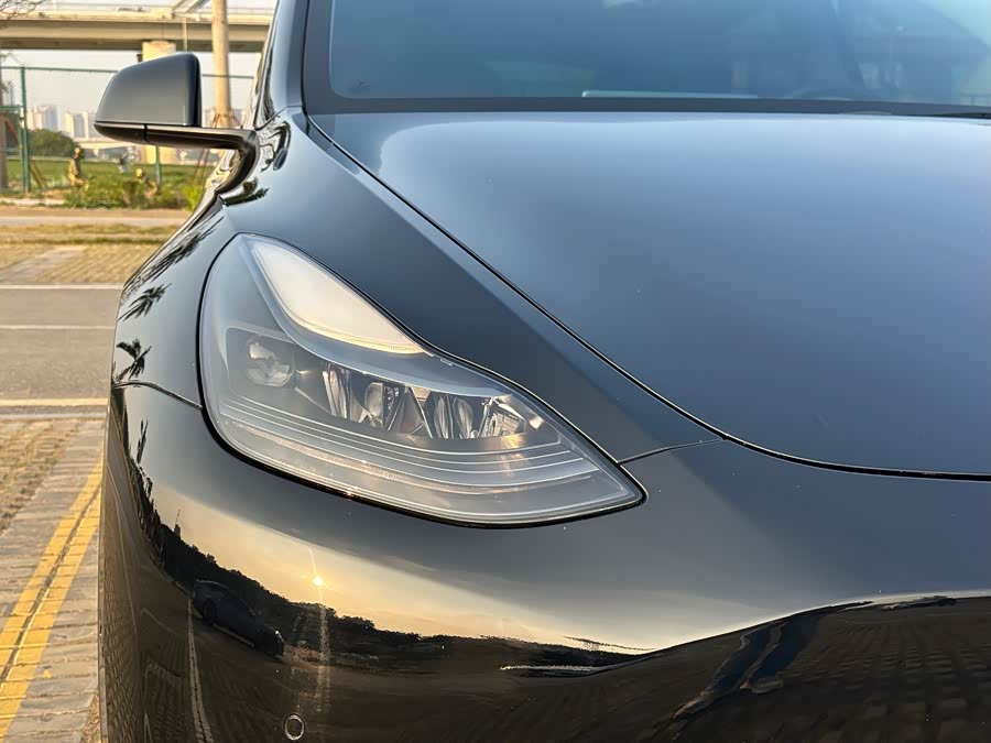 Tesla Model Y 2022 #12 Tesla Model Y 2022 car image #12
