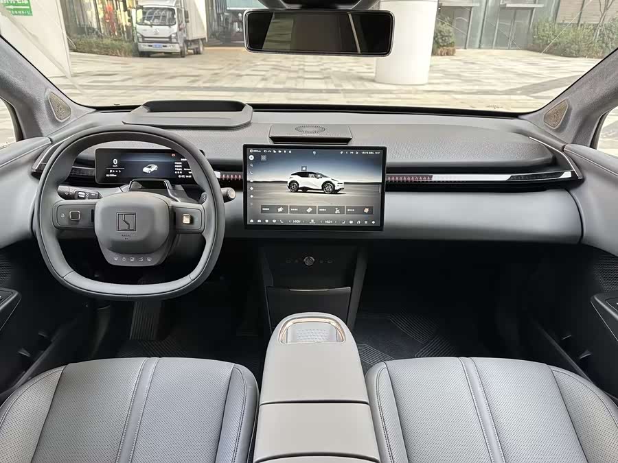 Zeekr X 2024 car image #12
