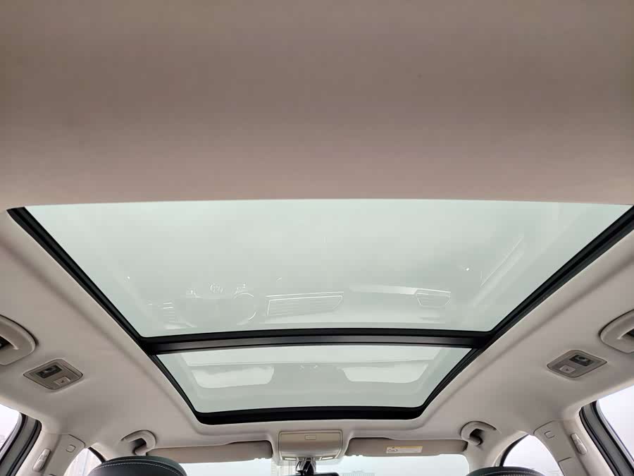 Volkswagen Tiguan L 2018 #12 Volkswagen Tiguan L 2018 car image #12