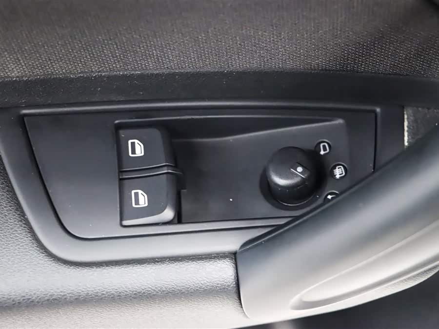 Audi A1 2011 car image #12