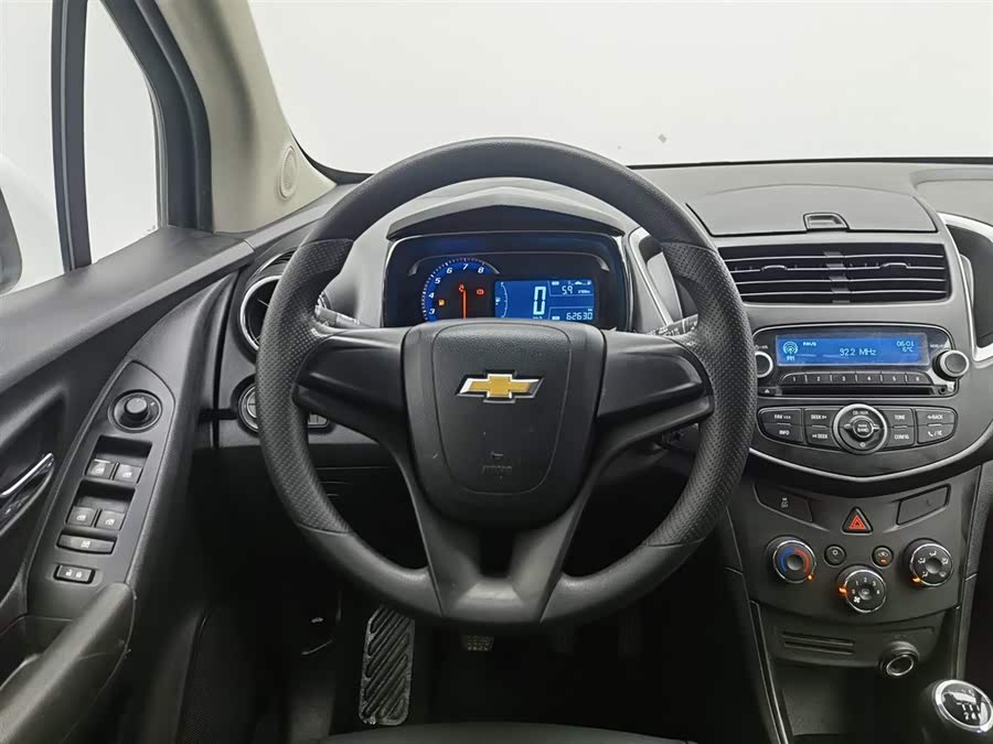 Chevrolet Tracker 2016 #12 Chevrolet Tracker 2016 car image #12