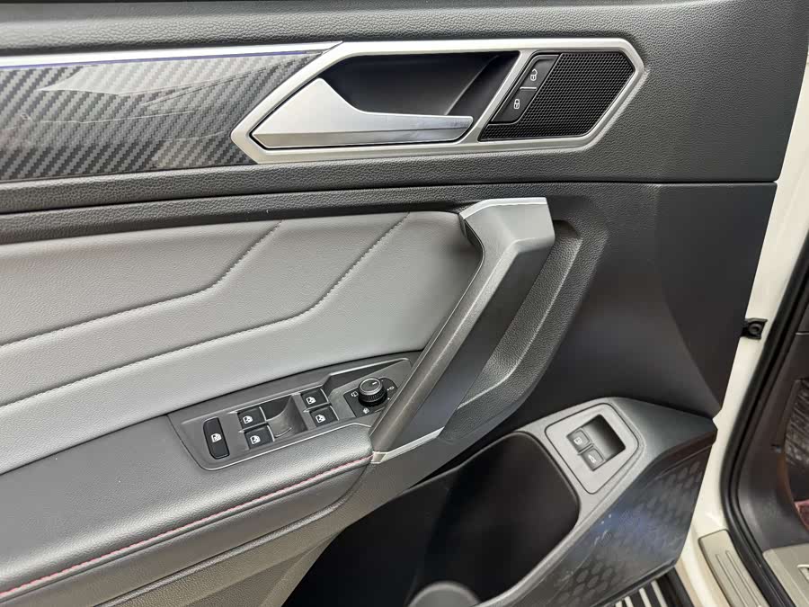 Volkswagen Tiguan L New Energy 2021 #12 Volkswagen Tiguan L New Energy 2021 car image #12