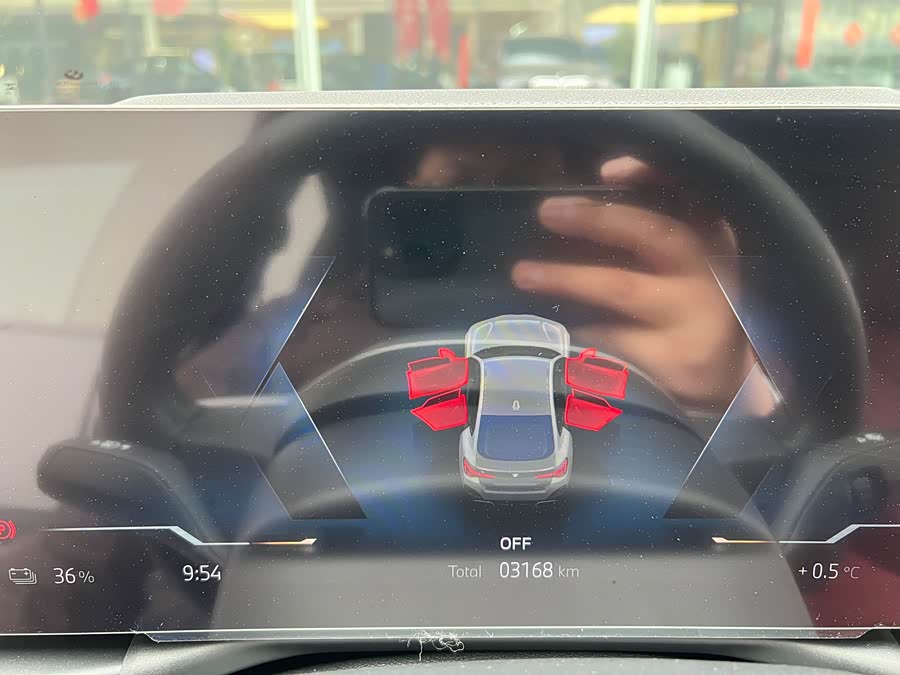 BMW i4 2025 car image #12