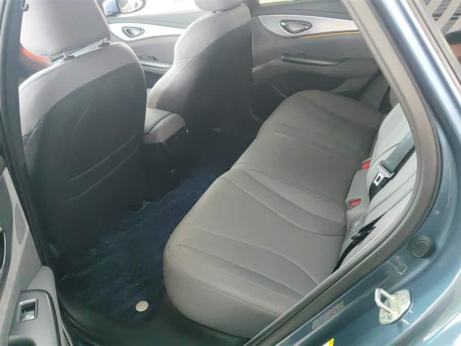 BYD Seal 07 DM-i 2025 car image #12