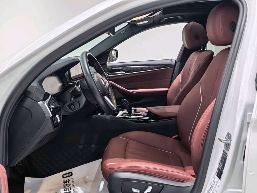 BMW 5 Series 2024 #12 BMW 5 Series 2024 car image #12