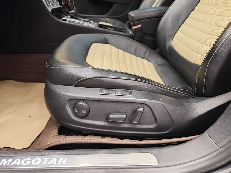 Volkswagen Magotan 2013 immagine di auto #12