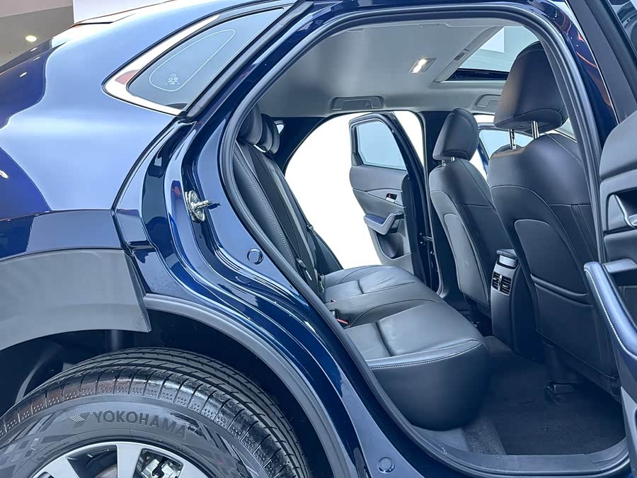 Mazda CX-30 2021 car image #12