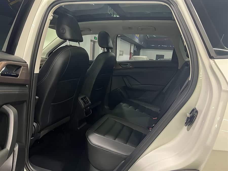 Volkswagen Tharu 2021 #12 Volkswagen Tharu 2021 immagine di auto #12