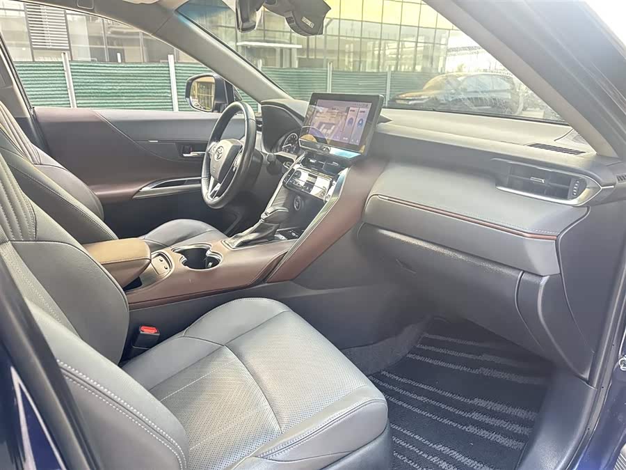 Toyota Harrier 2023 immagine di auto #12