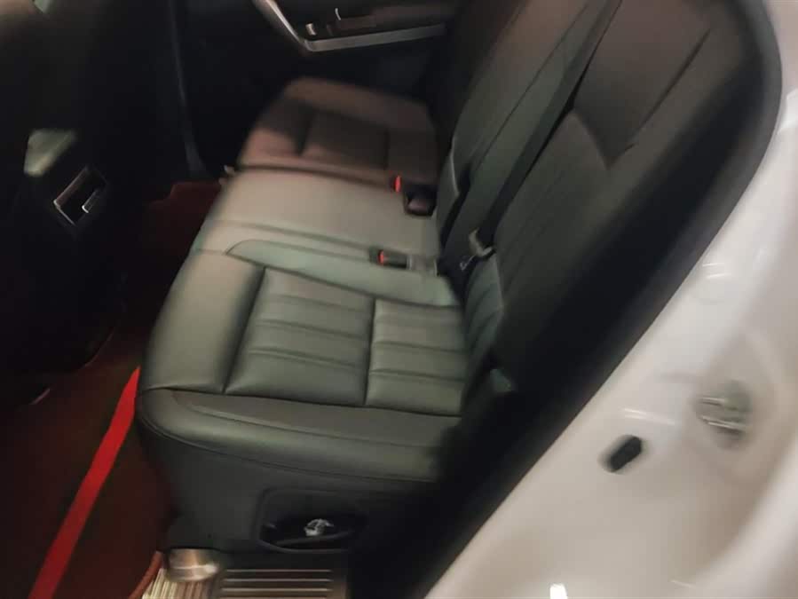 Changan CS95 2019 صورة سيارة #12