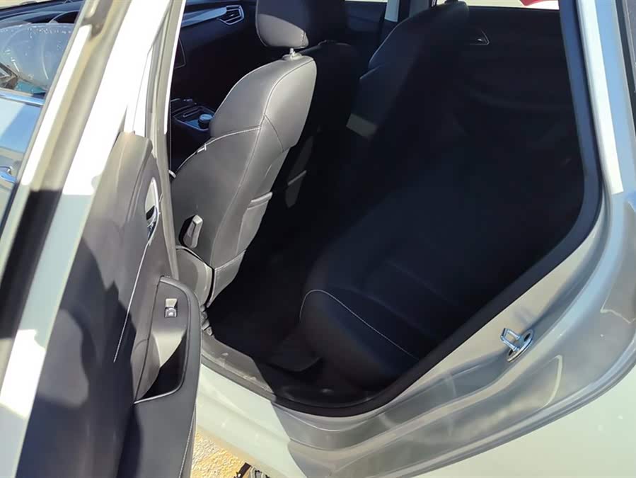 荣威 荣威Ei5 2018 汽车图片 #12