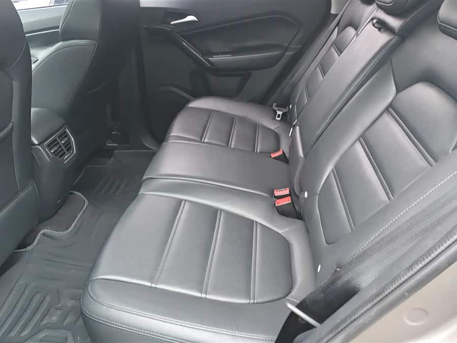 MG GS 2016 car image #12