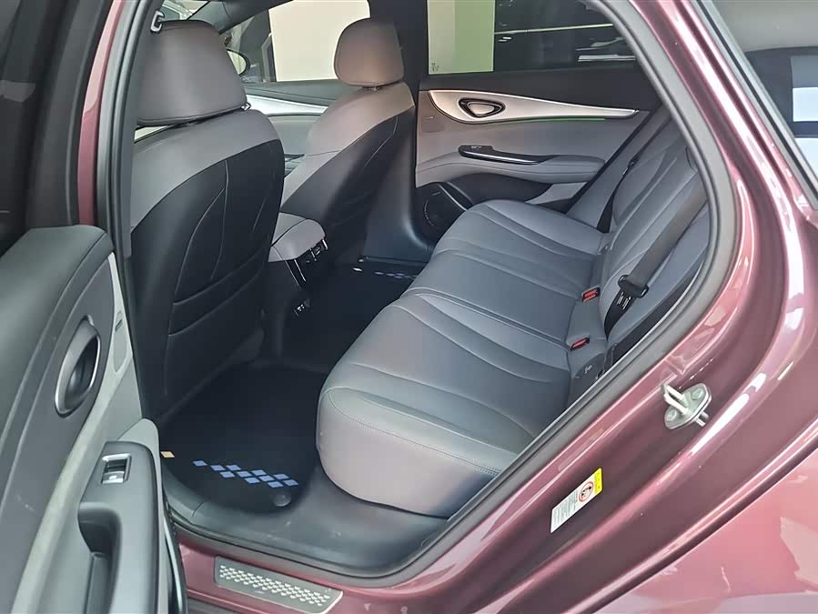 BYD Seal 07 DM-i 2025 car image #12