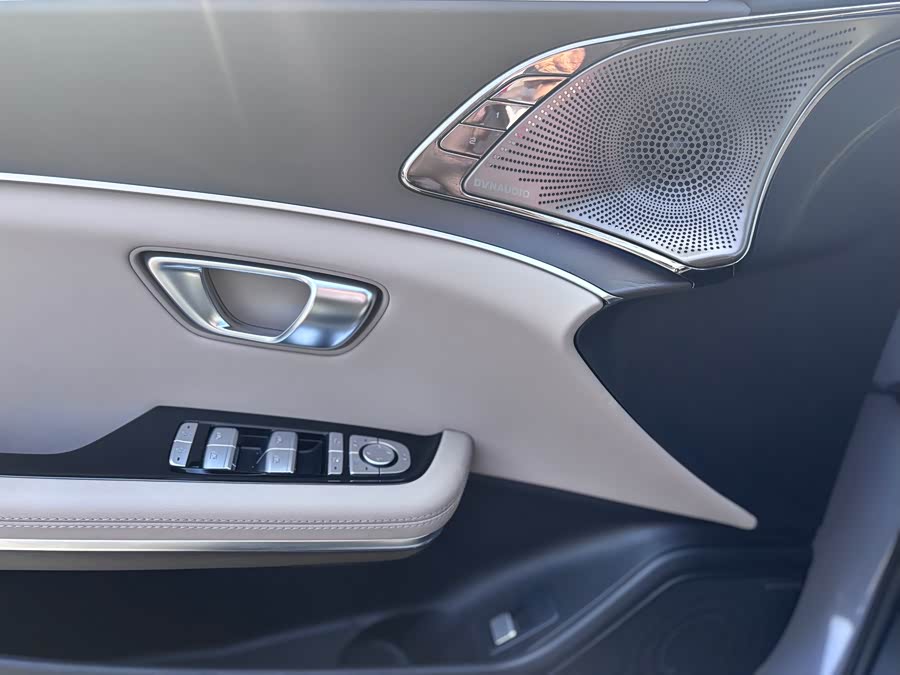 BYD Han 2024 #12 BYD Han 2024 car image #12