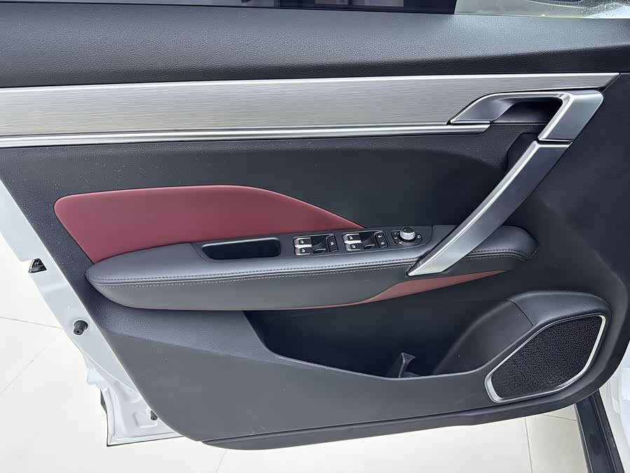 GEELY Coolray 2021 car image #12