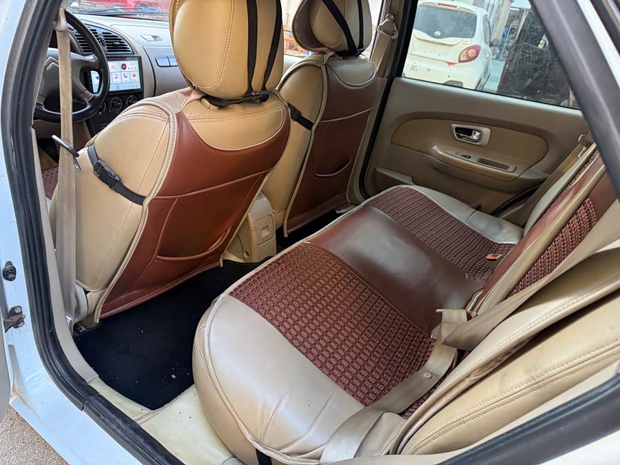 Citroen C-Elysée 2010 imagem de carro #12