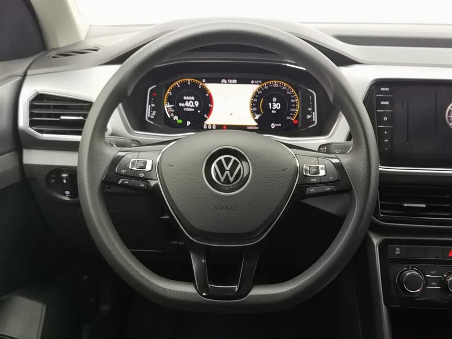 Volkswagen T-Cross 2021 car image #12