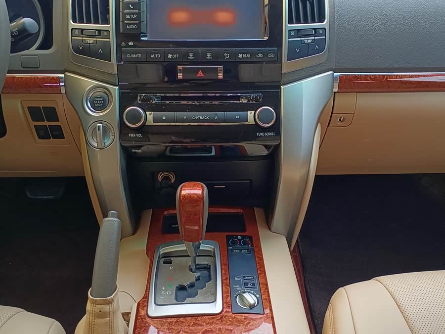 Toyota Land Cruiser 2013 immagine di auto #12