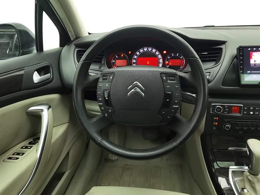 Citroen C5 2013 car image #12