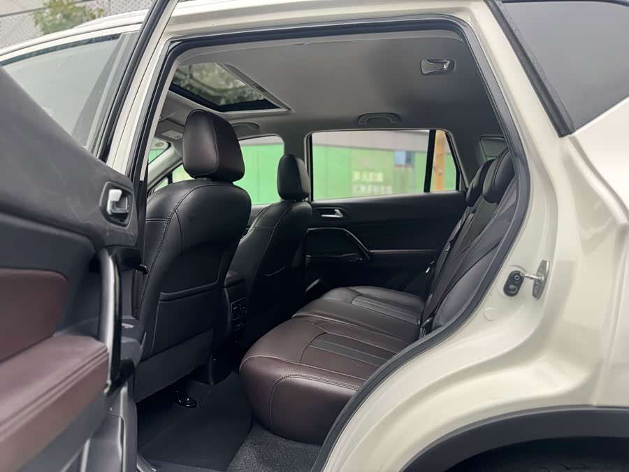 GAC ix4 2018 car image #12