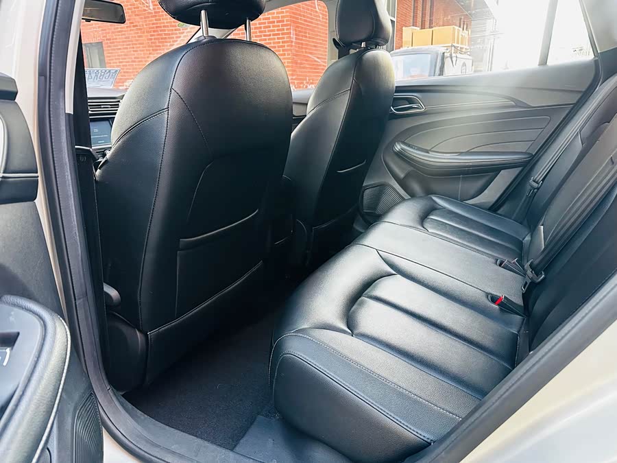 荣威 荣威Ei5 2018 汽车图片 #12