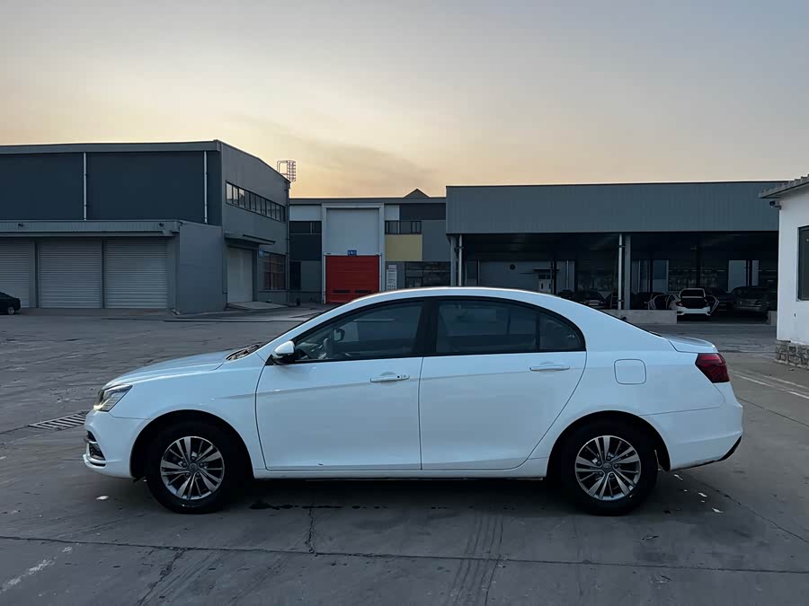 GEELY Emgrand 2018 #12 GEELY Emgrand 2018 car image #12