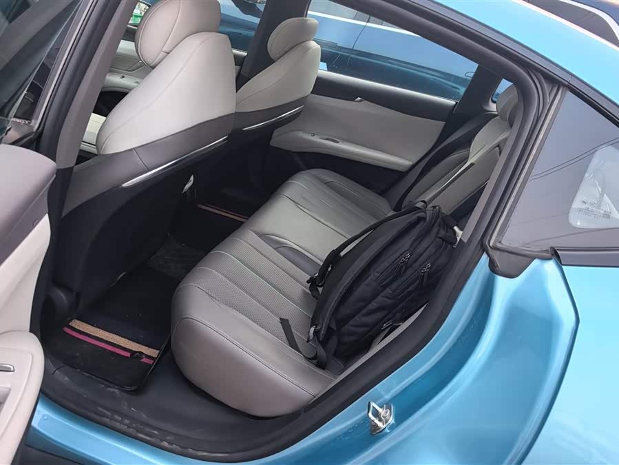 Deepal L07 2024 image de voiture #12