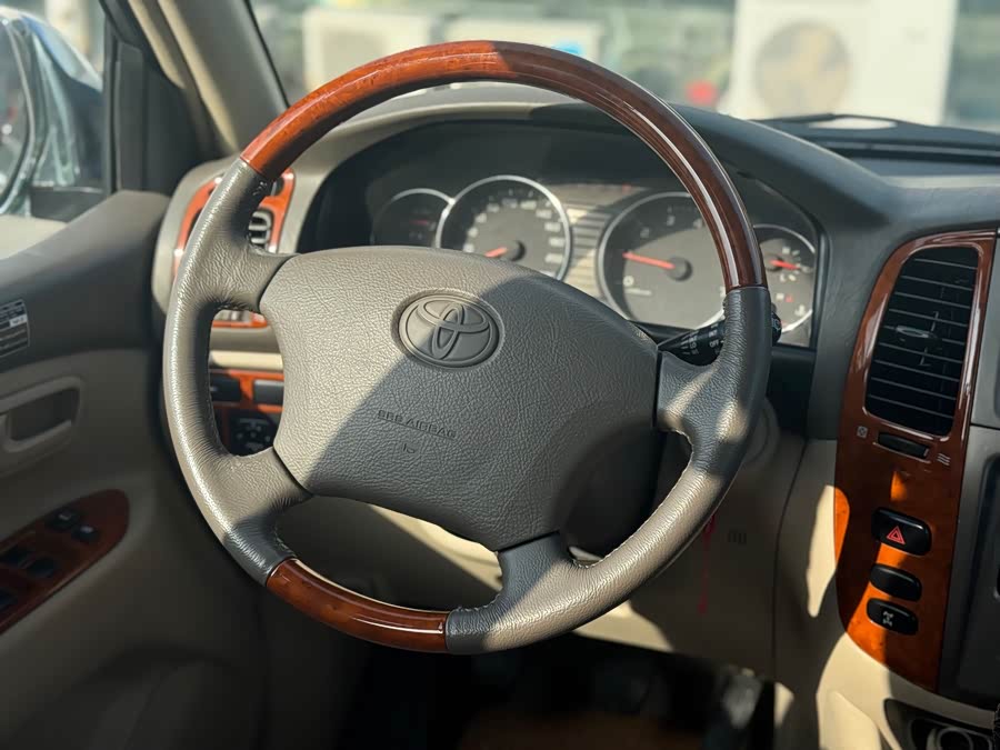 Toyota 2005 car image #12
