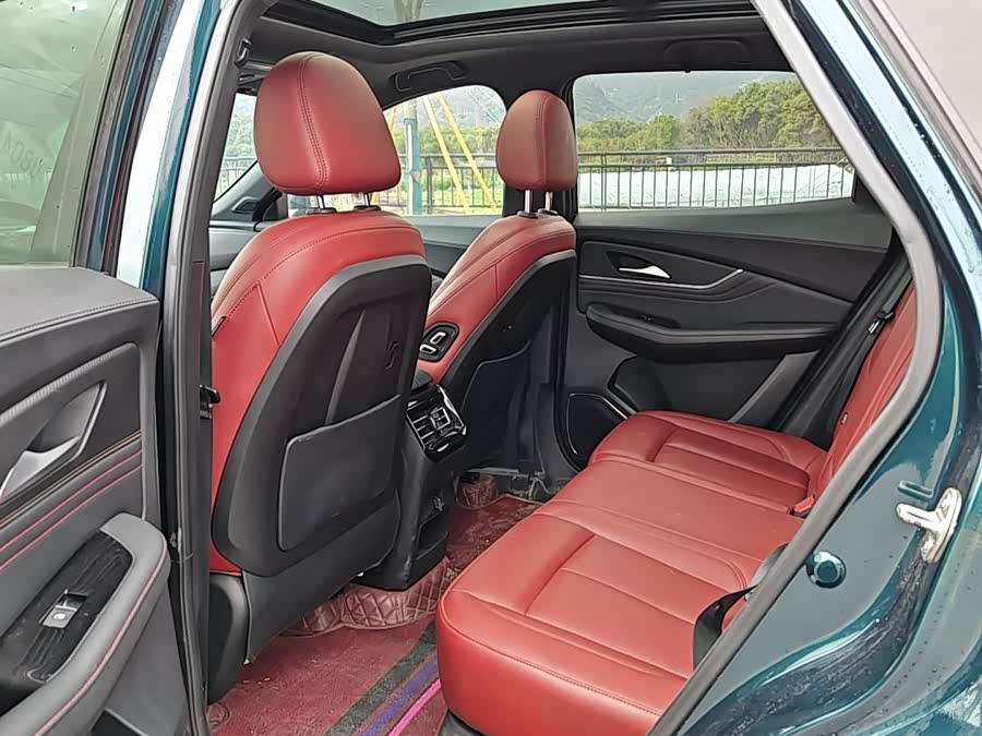 Forthing T5 EVO 2022 car image #12