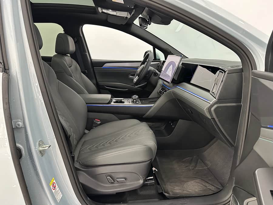 BYD SongL DM-i 2025 صورة سيارة #12