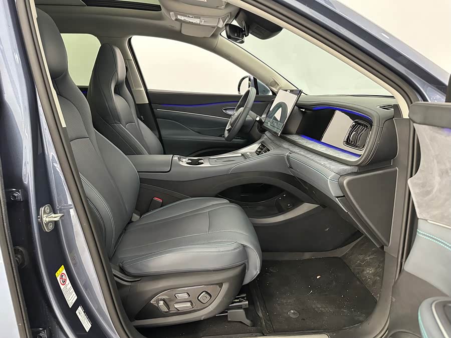 BYD Sea Lion 07 DM-i 2025 car image #12