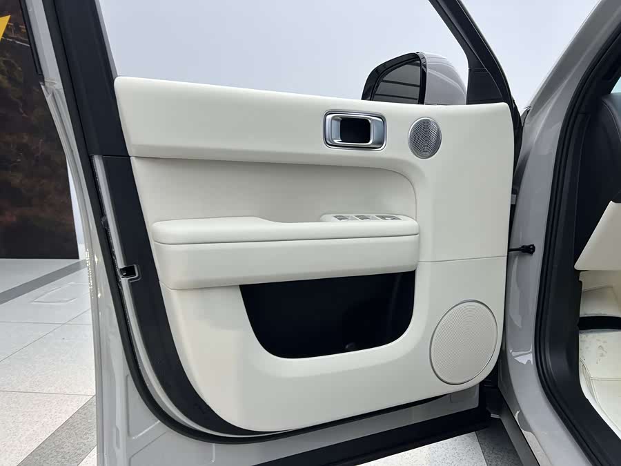 Li L6 2025 imagen de coche #12