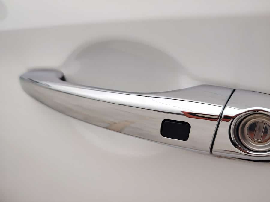 Hyundai Elantra AD 2019 car image #12