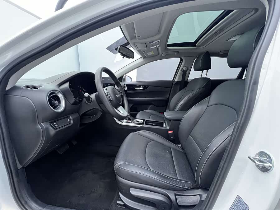 起亚 起亚K3 2022 汽车图片 #12